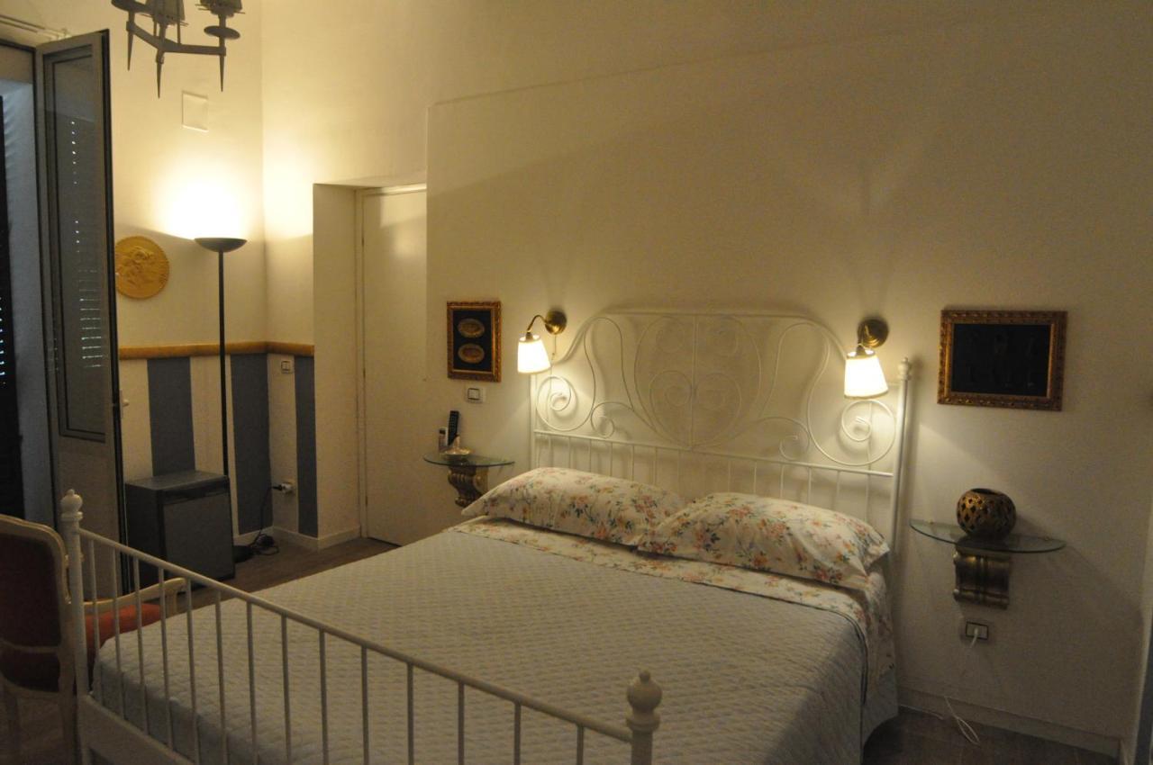 Bed and Breakfast Brenta 12 Мессина Экстерьер фото
